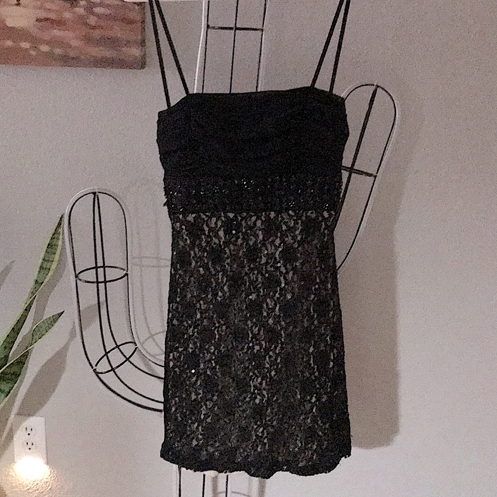 Lace black party dress